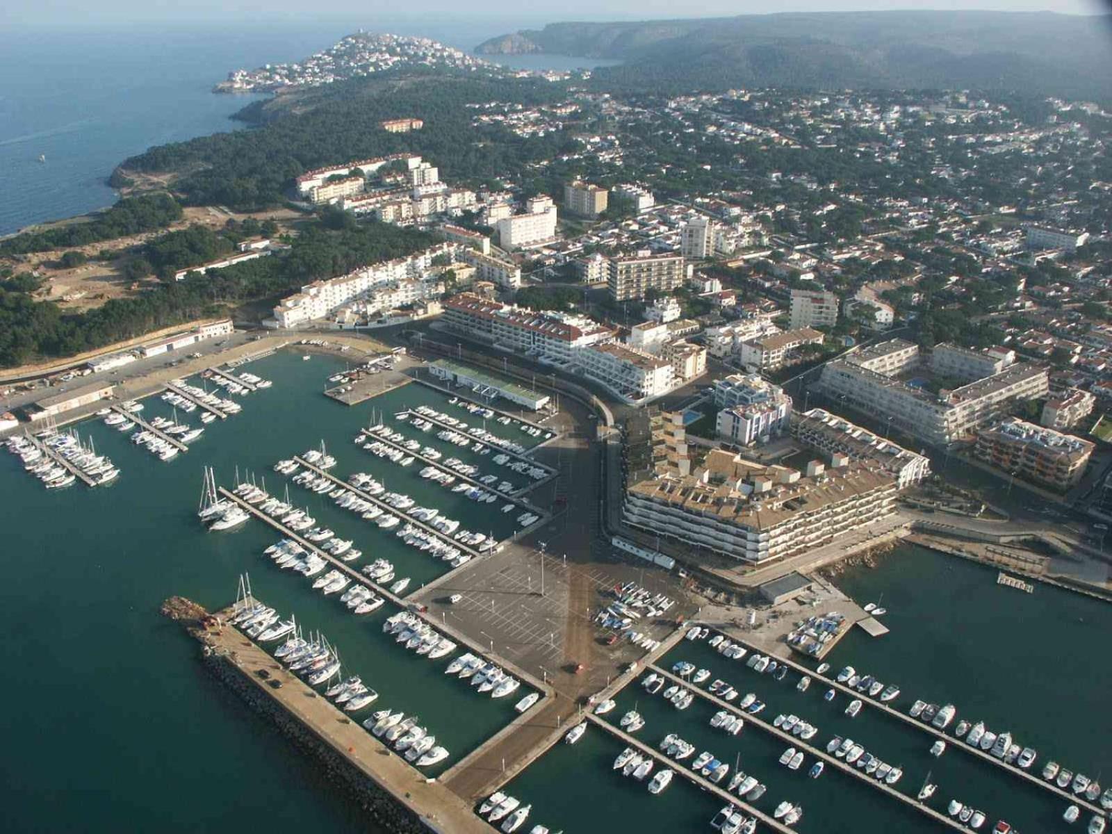Passeig Del Mar - Apartamentos Primera Linea L' Escala Zewnętrze zdjęcie