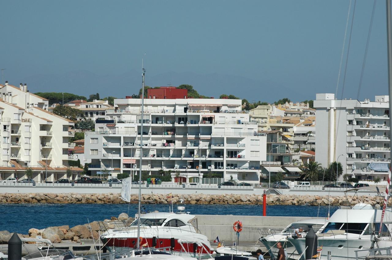 Passeig Del Mar - Apartamentos Primera Linea L' Escala Zewnętrze zdjęcie